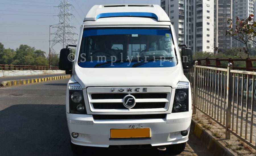 Stress-Free Outings: The Benefits of Professional Group Transport in Bangalore