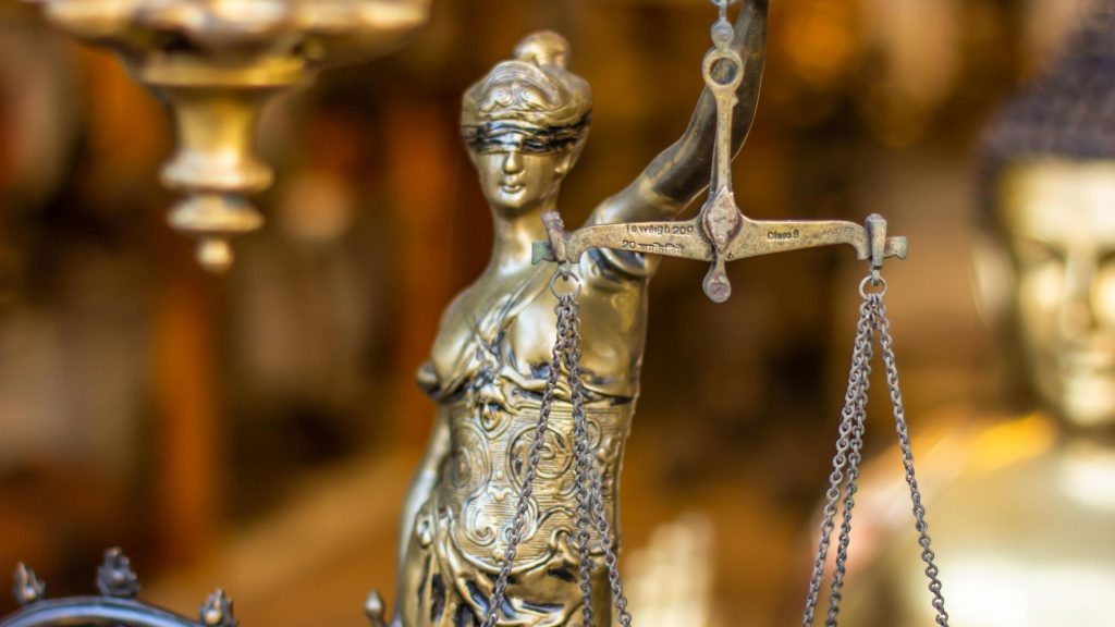 Civil Lawyers In North Bay And Legal Challanges